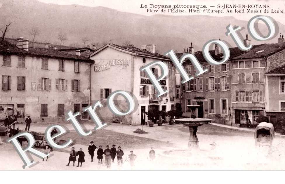 place de l'église. Hôtel de l'Europe
